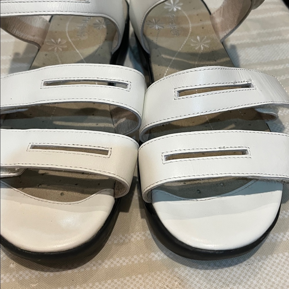 Propet White Leather Sandals size 8 women’s - Picture 3 of 11